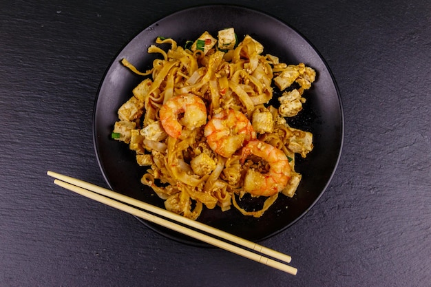 Пад Тай: Идеальный тайский карри с нуля